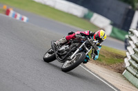 Vintage-motorcycle-club;eventdigitalimages;mallory-park;mallory-park-trackday-photographs;no-limits-trackdays;peter-wileman-photography;trackday-digital-images;trackday-photos;vmcc-festival-1000-bikes-photographs